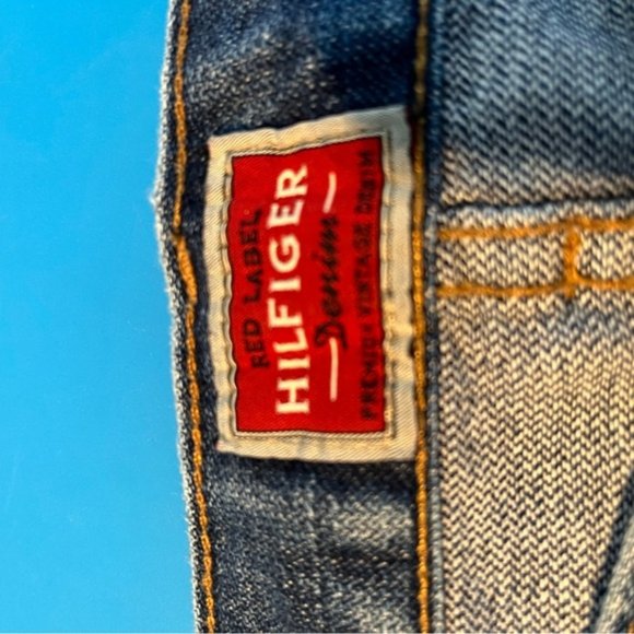 Vintage Tommy Hilfiger 34 Medium Wash Freedom Fit Straight Relaxed Jeans - Picture 4 of 5